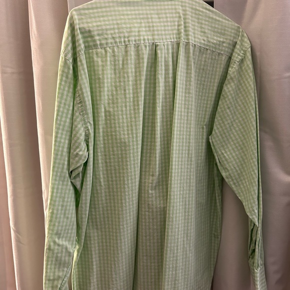 Vineyard Vines Button-Up - Picture 1 of 2